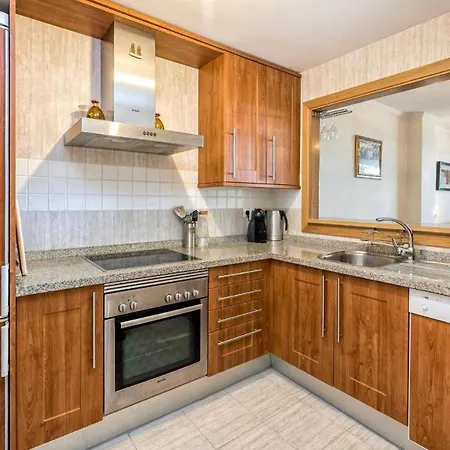 Apartment Magnificent 1st Line Beach Condo, Panoramic Sea Views