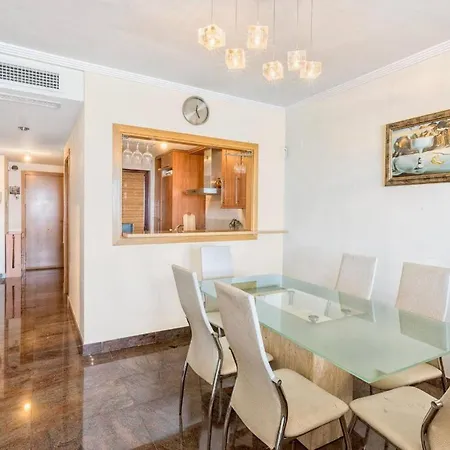 Apartment Magnificent 1st Line Beach Condo, Panoramic Sea Views Fuengirola